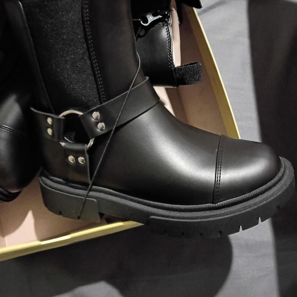 Buckle Women's Black Boots
